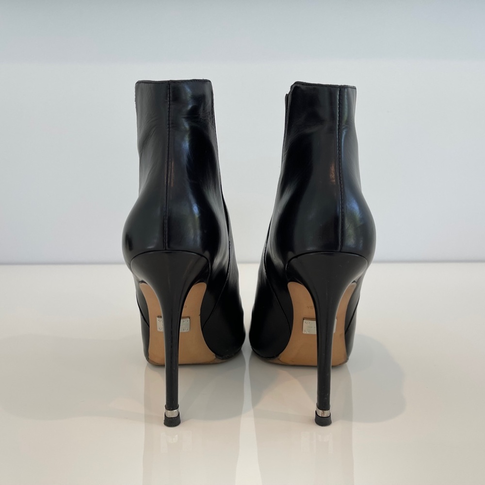 MICHAEL KORS BOOTS SIZE US 8 - Picture 13 of 16